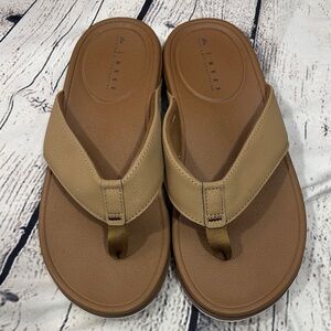 Reef Men's Brown and Tan Flip-Flops